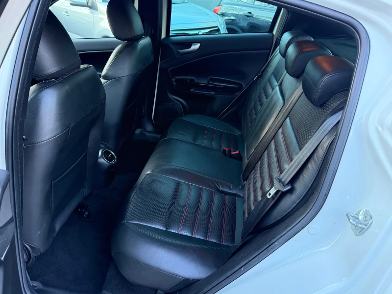 Alfa Romeo Giulietta 1750TBi Quadrifoglio Verde 235k.c. , снимка 9 - Автомобили и джипове - 53167389