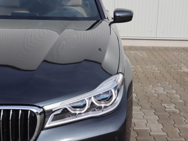 BMW 730 xDrive*Individual*ExeDrivePro*Laser, снимка 3 - Автомобили и джипове - 46275188