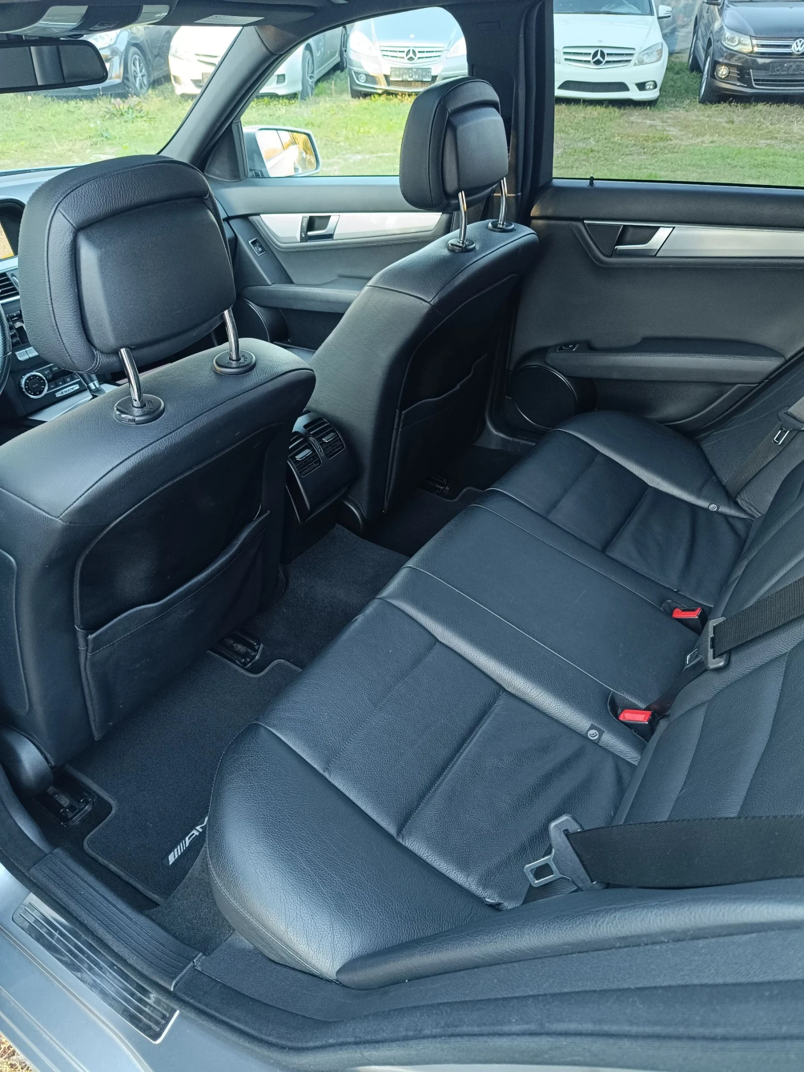 Mercedes-Benz C 300 CDI//AMG Package//4 Matic  | Mobile.bg — изображение 14