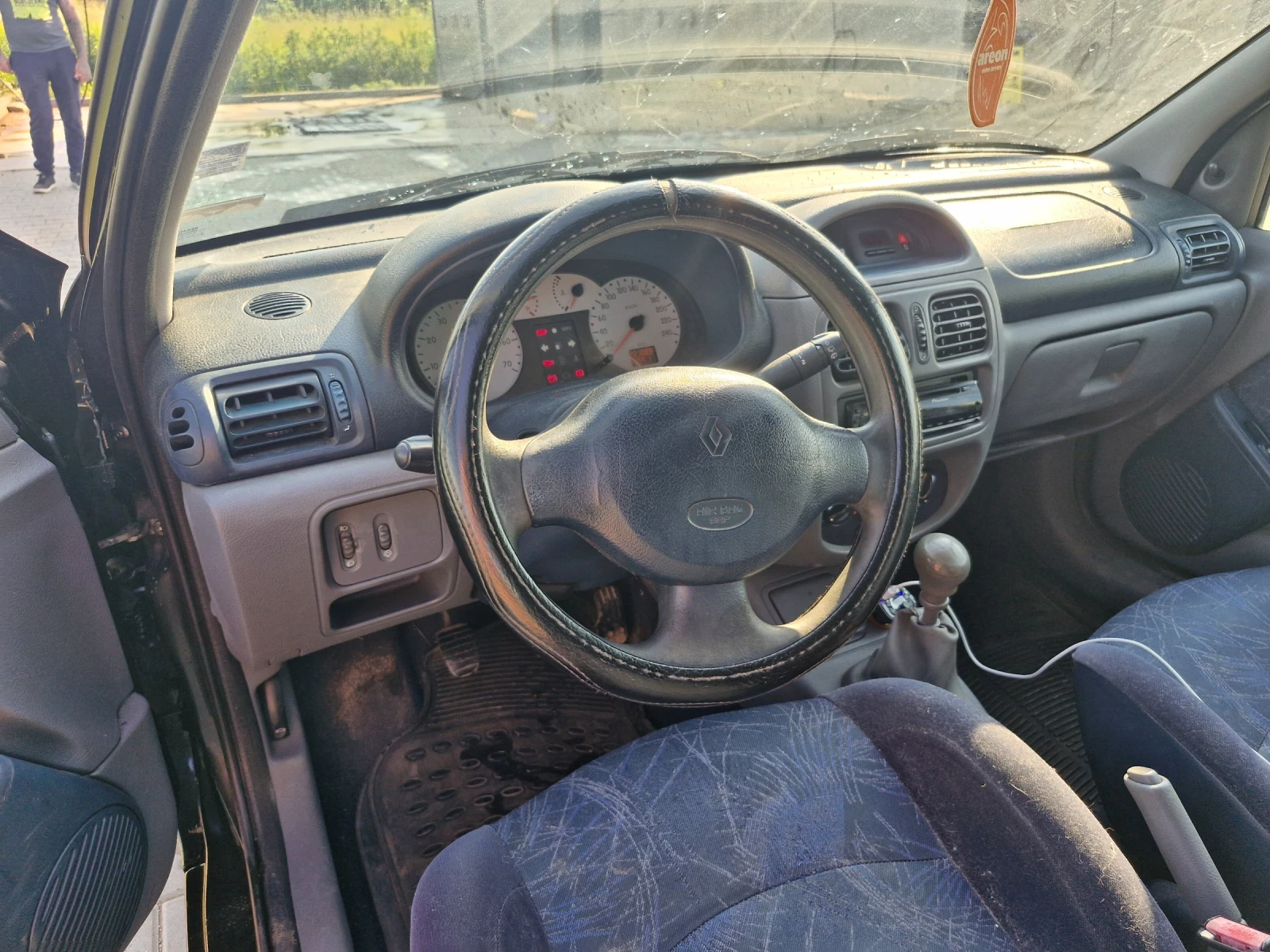 Renault Clio 1.4 16V/бензин - изображение 6