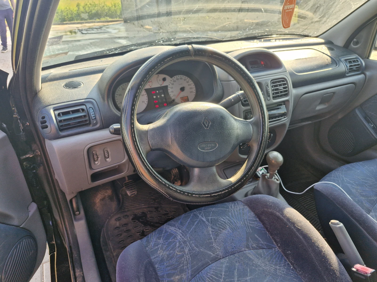 Renault Clio 1.4 16V/бензин - изображение 7