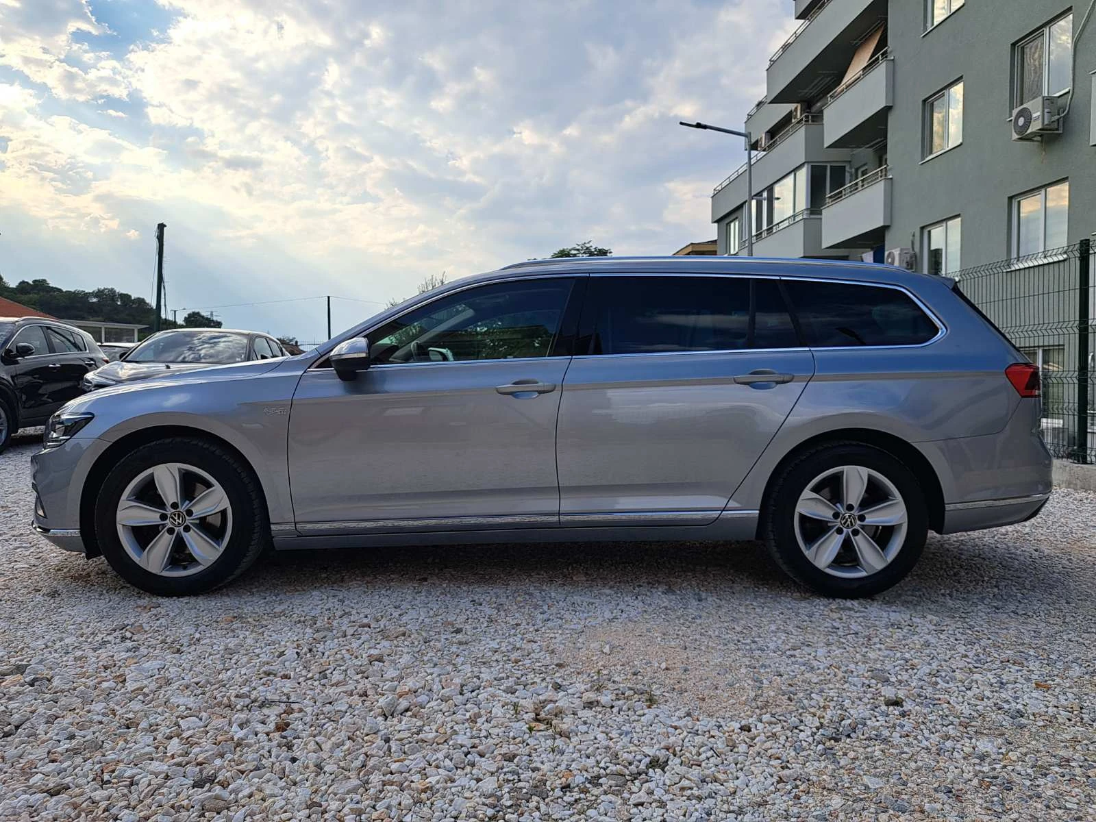 VW Passat 2.0TDi 150к.с DIGITAL Elegans DSG - изображение 7