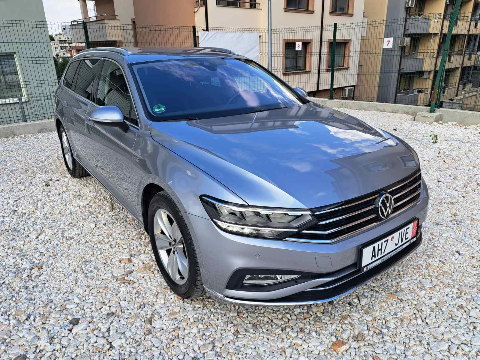 VW Passat 2.0TDi 150к.с DIGITAL Elegans DSG - изображение 3