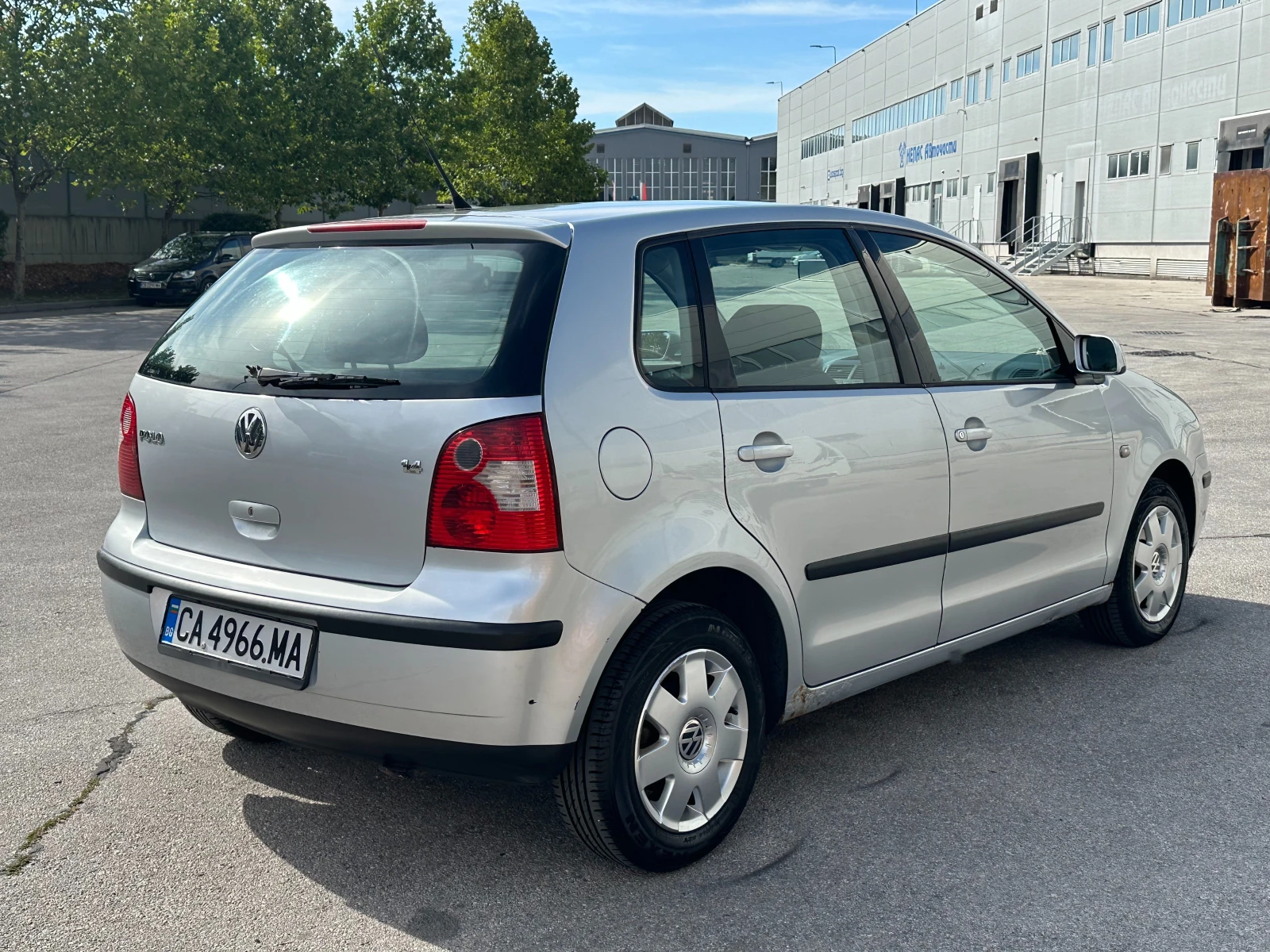 VW Polo 1.4i 75 к.с. - изображение 4