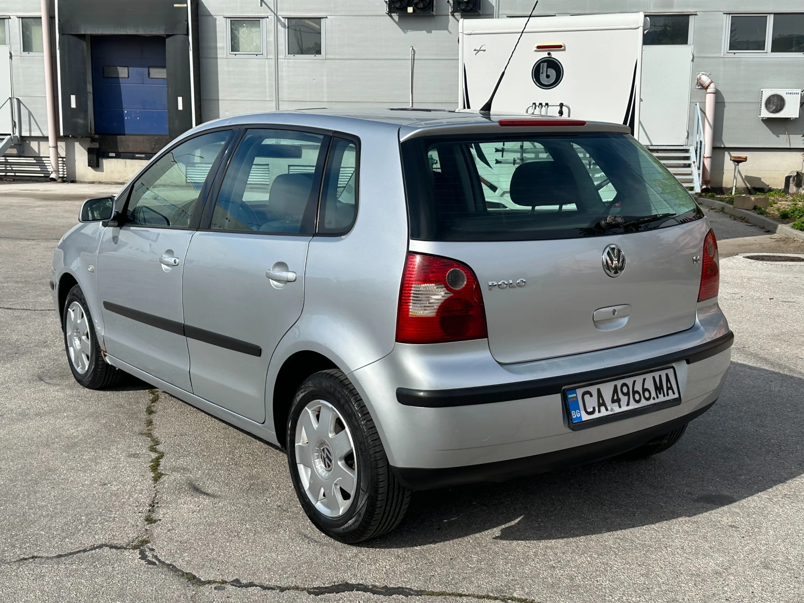 VW Polo 1.4i 75 к.с. - изображение 3