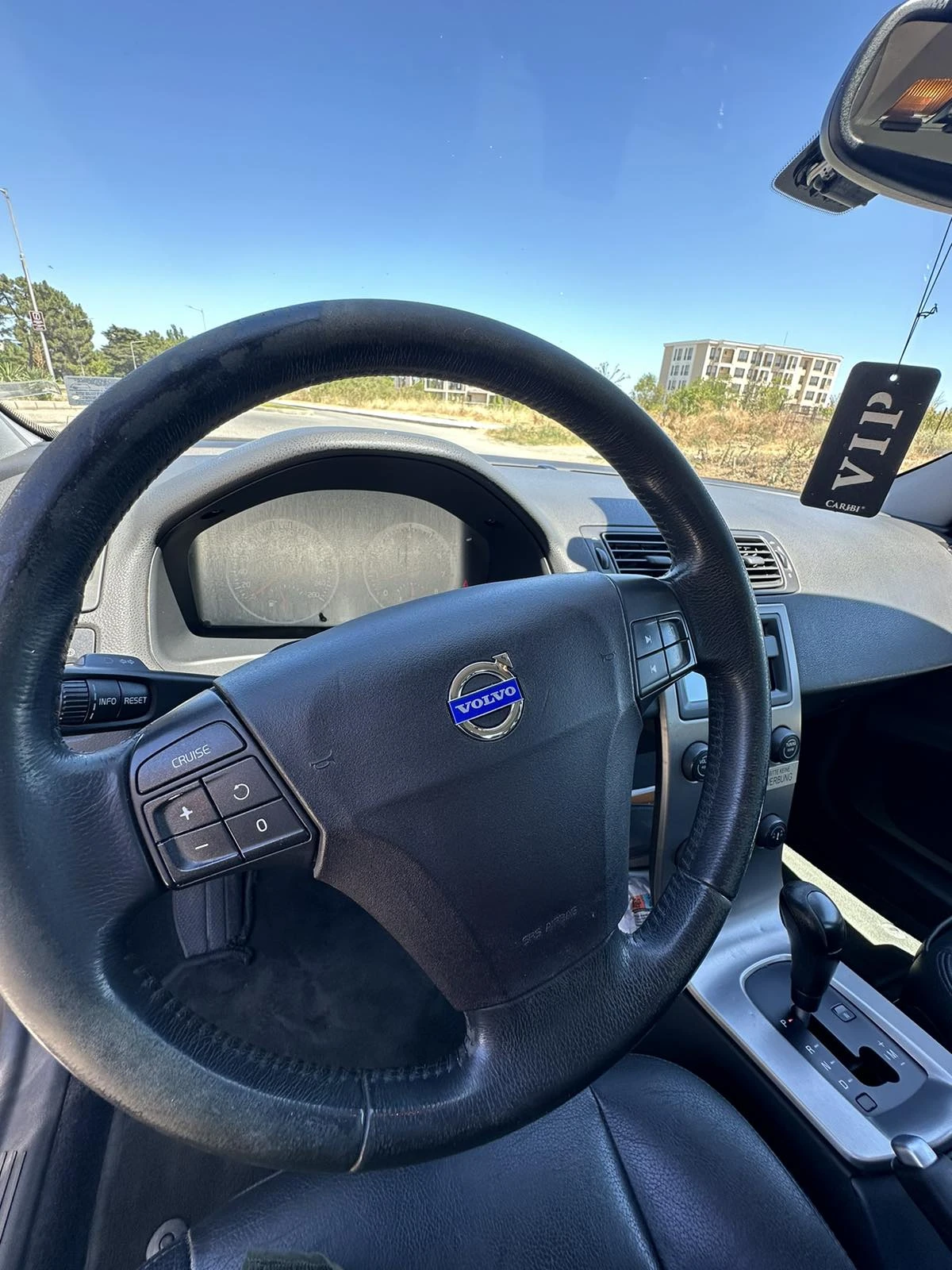 Volvo S40 2.4I - изображение 9