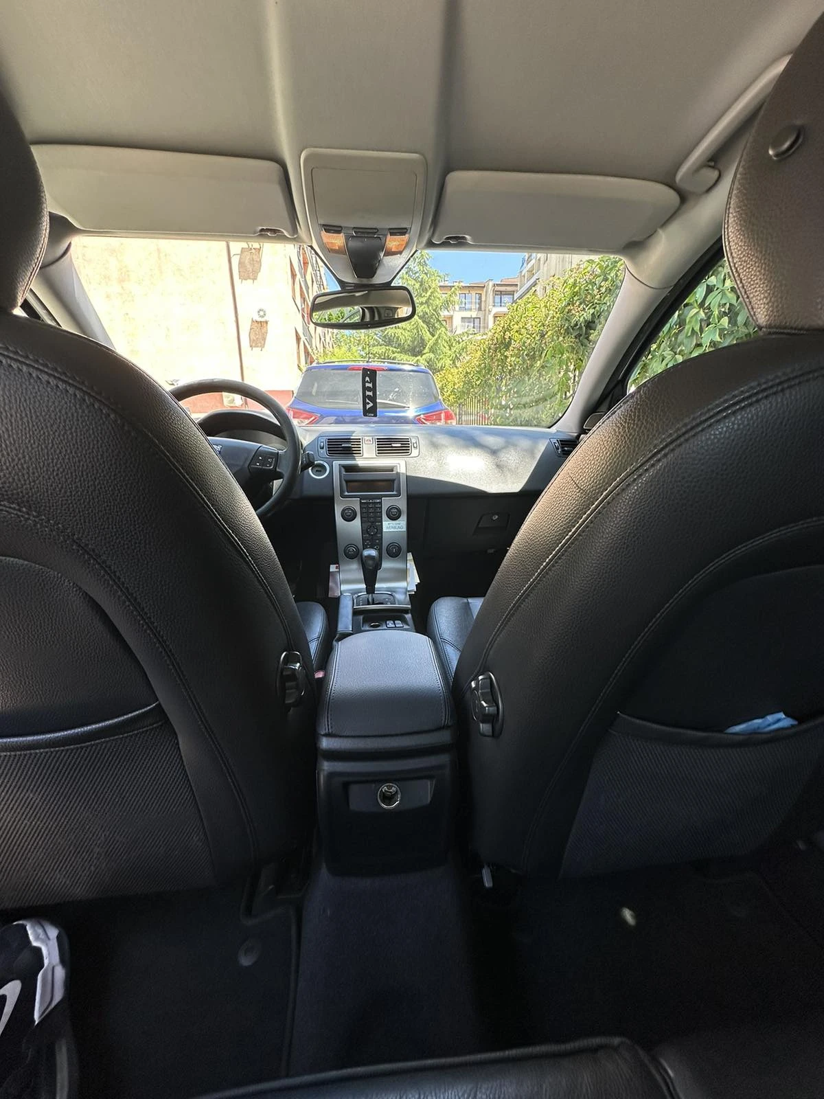 Volvo S40 2.4I - изображение 8