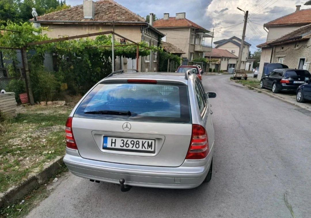 Mercedes-Benz C 200  - изображение 3