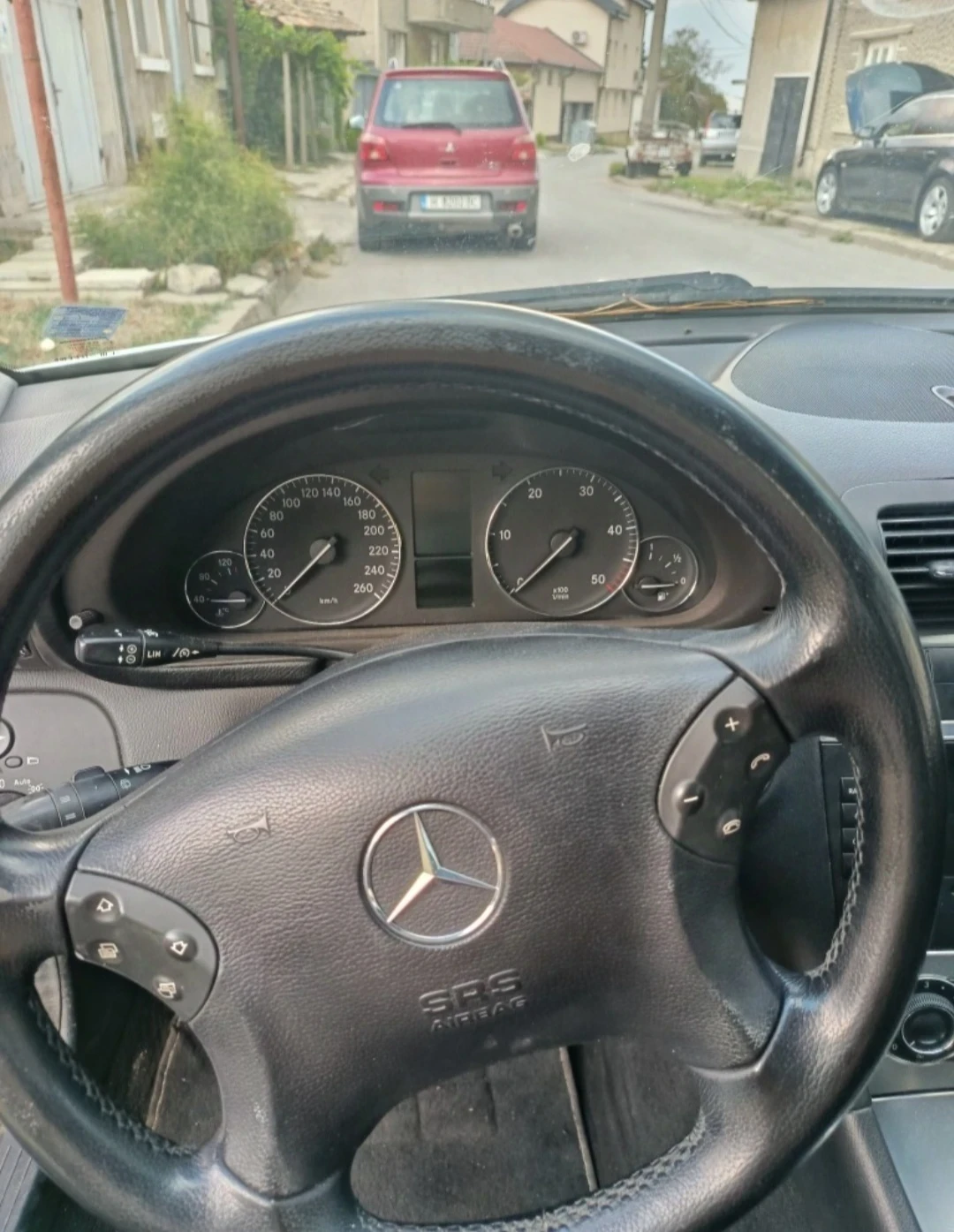 Mercedes-Benz C 200  - изображение 5