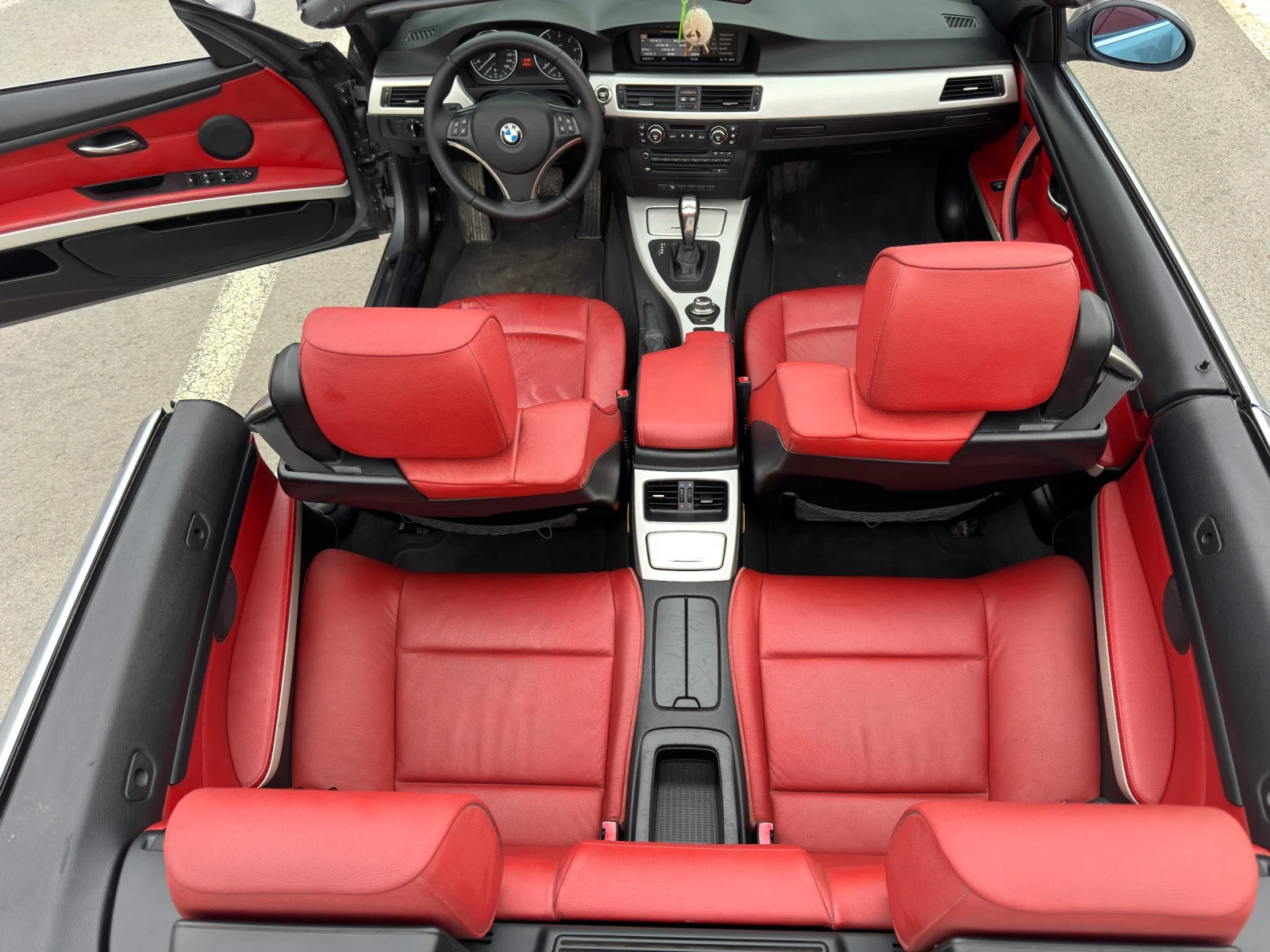 BMW 320 3 Series Convertible (E93) - изображение 7