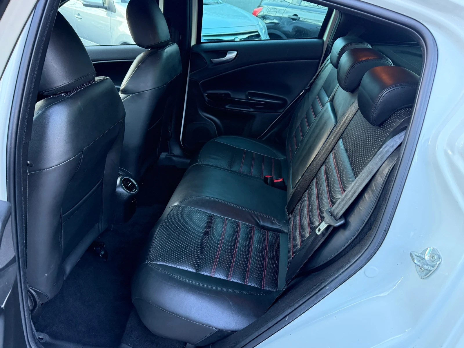 Alfa Romeo Giulietta 1750TBi Quadrifoglio Verde 235k.c.  - изображение 9