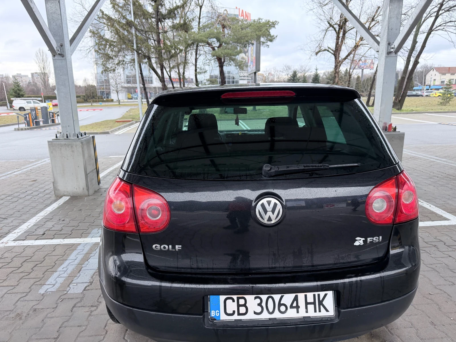 VW Golf 1.6 бензин никога не в имала газ - изображение 5