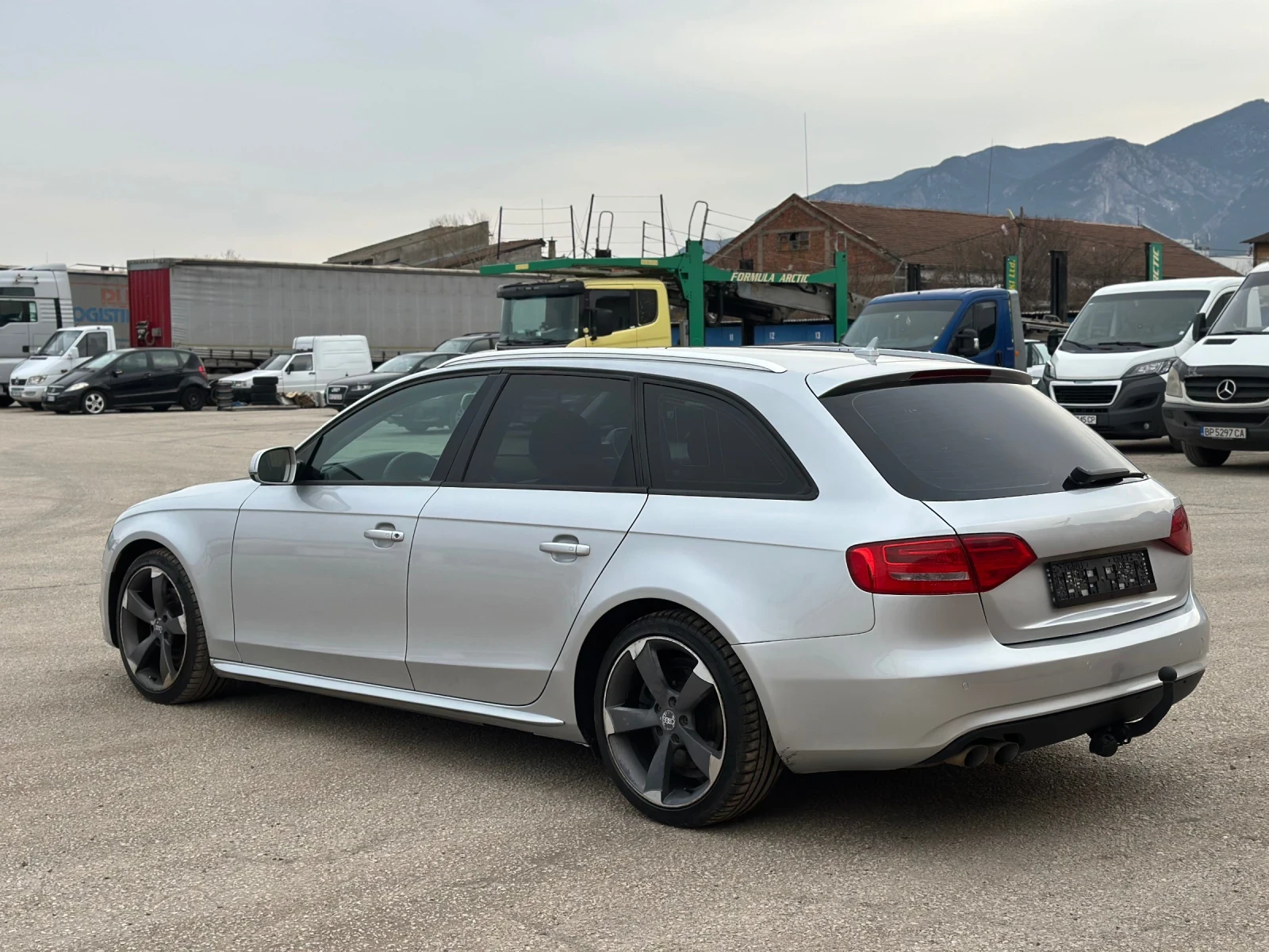 Audi A4 2.0TDI* 143к.с.* Навигация* , снимка 5 - Автомобили и джипове - 53778599
