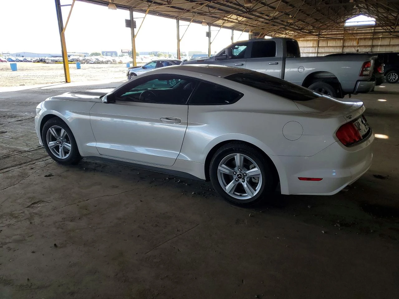 Ford Mustang 3.7l, снимка 2 - Автомобили и джипове - 53907605