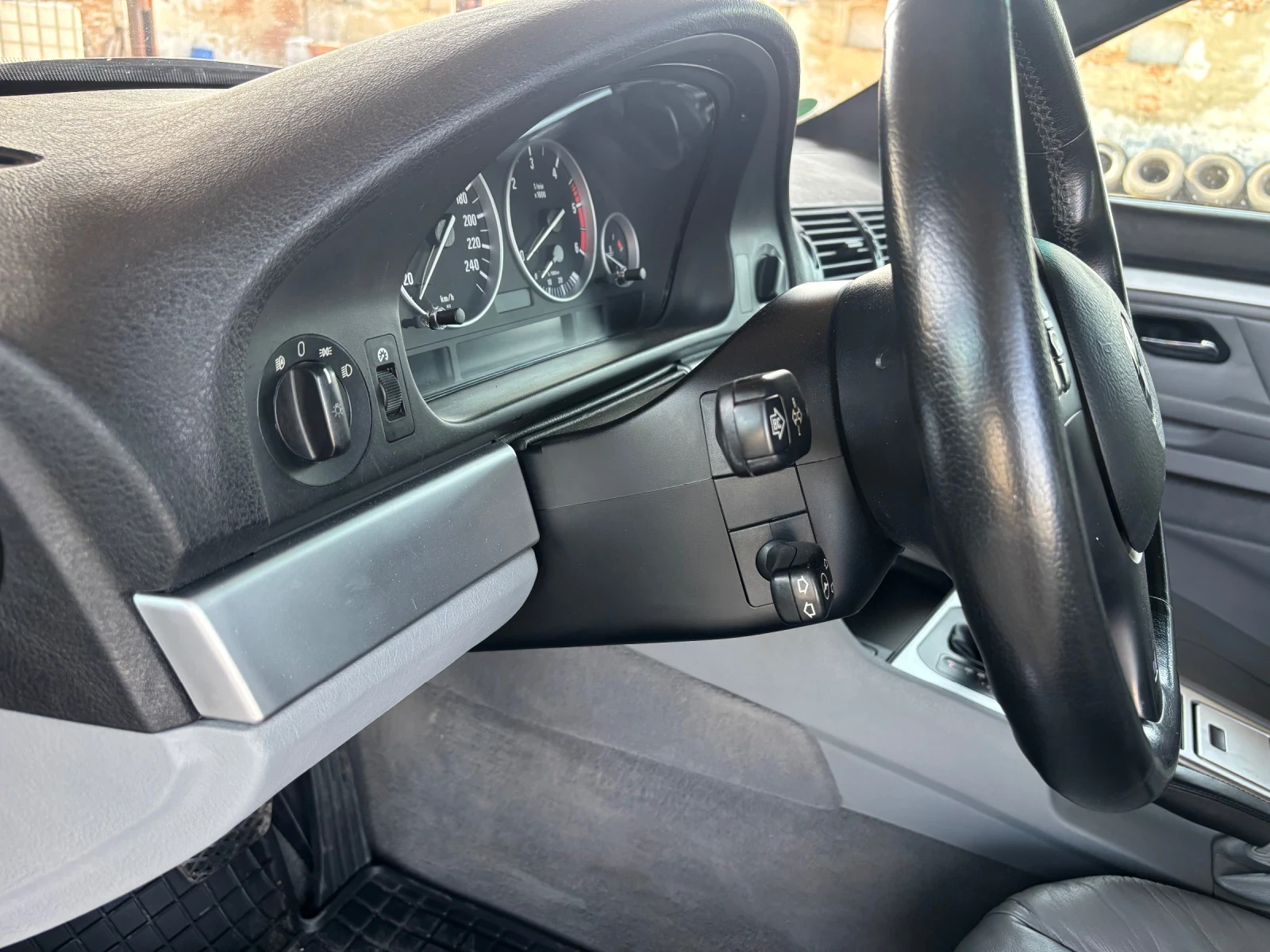 BMW 530 М-Пакет, снимка 12 - Автомобили и джипове - 54075322