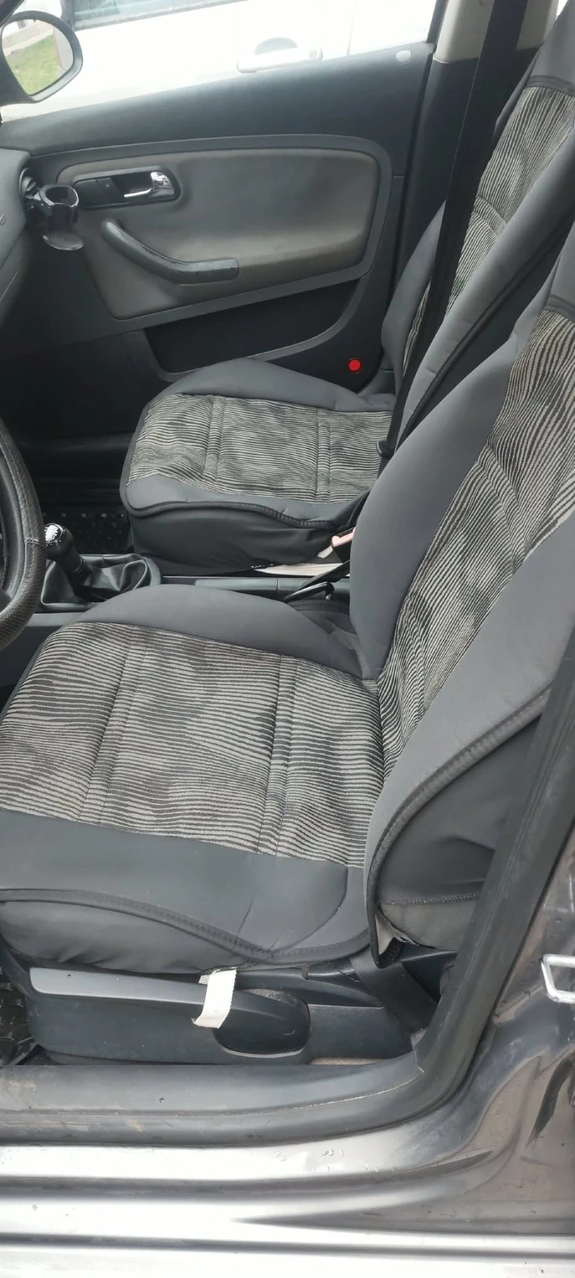 Seat Ibiza, снимка 5 - Автомобили и джипове - 54399006