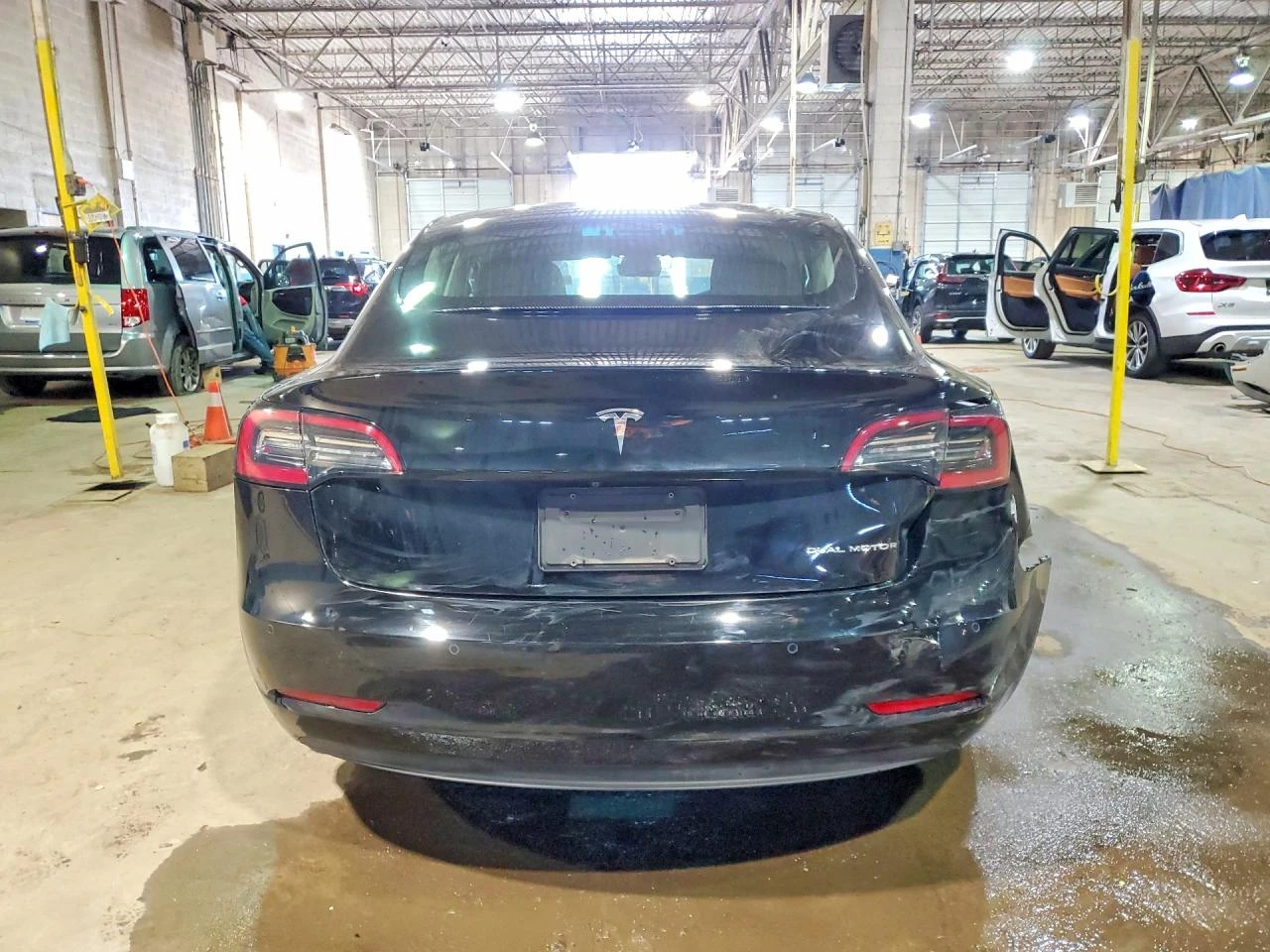 Tesla Model 3, снимка 6 - Автомобили и джипове - 54419059
