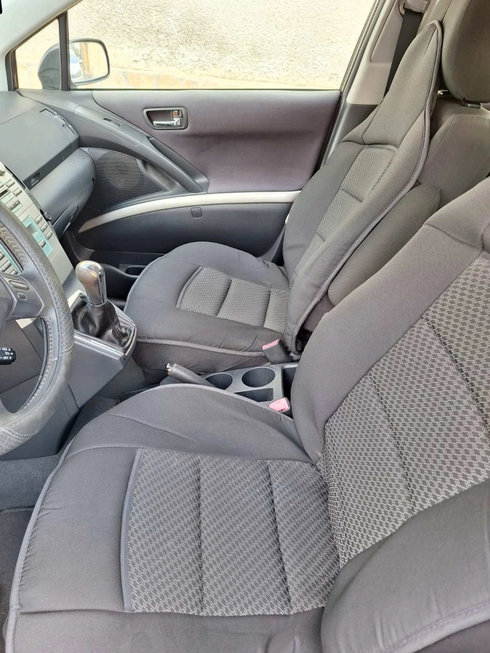Toyota Corolla verso, снимка 3 - Автомобили и джипове - 54654838