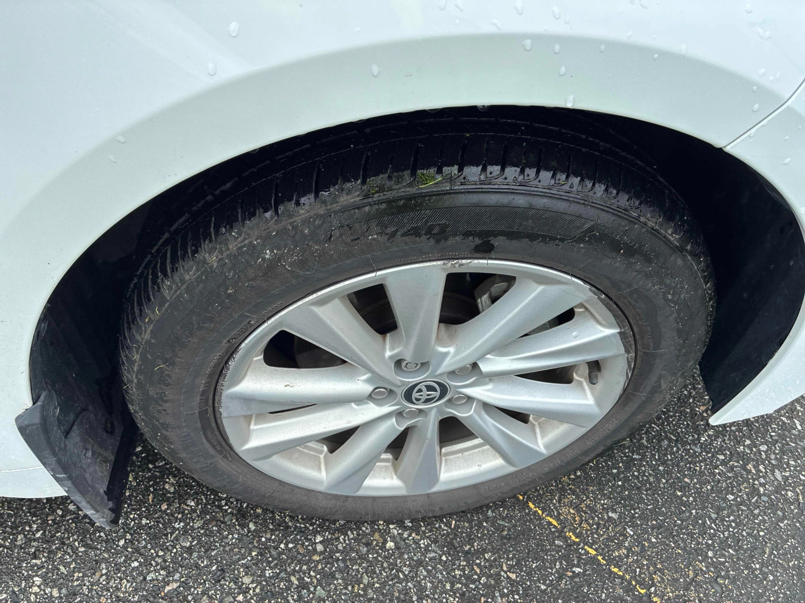 Toyota Corolla CARFAX * АВТО КРЕДИТ * ПРОГНОЗНА ЦЕНА ДО БГ * , снимка 6 - Автомобили и джипове - 54691480