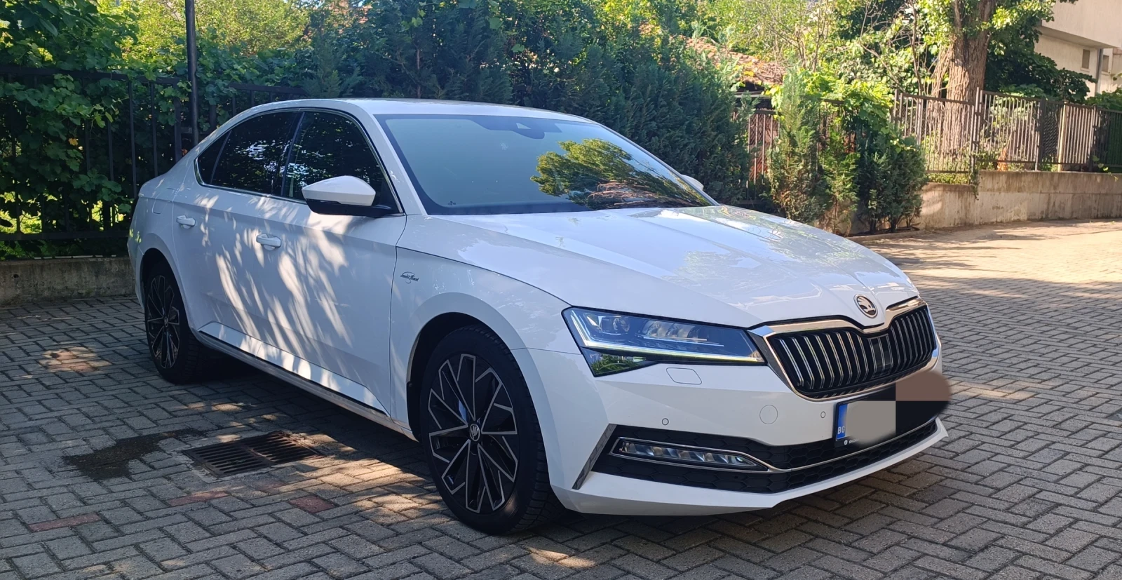 Skoda Superb 2.0TDI/200к.с/L&K/Гаранция , снимка 3 - Автомобили и джипове - 55160751