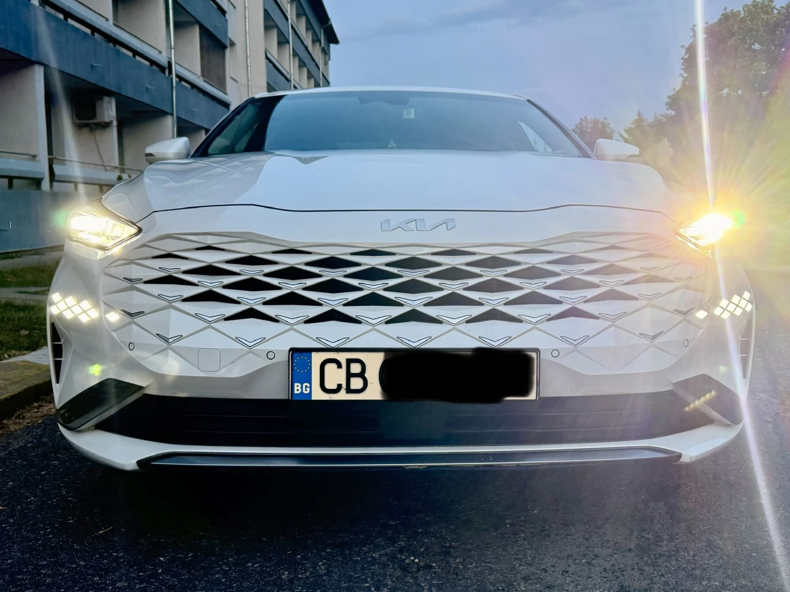 Kia K8  3.5LPI Trendy УНИКАТ 2 ключа, LED