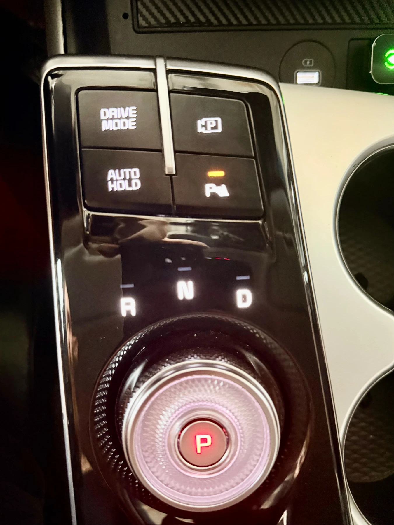 Kia K8  3.5LPI Trendy УНИКАТ 2 ключа, LED, снимка 14 - Автомобили и джипове - 55711833