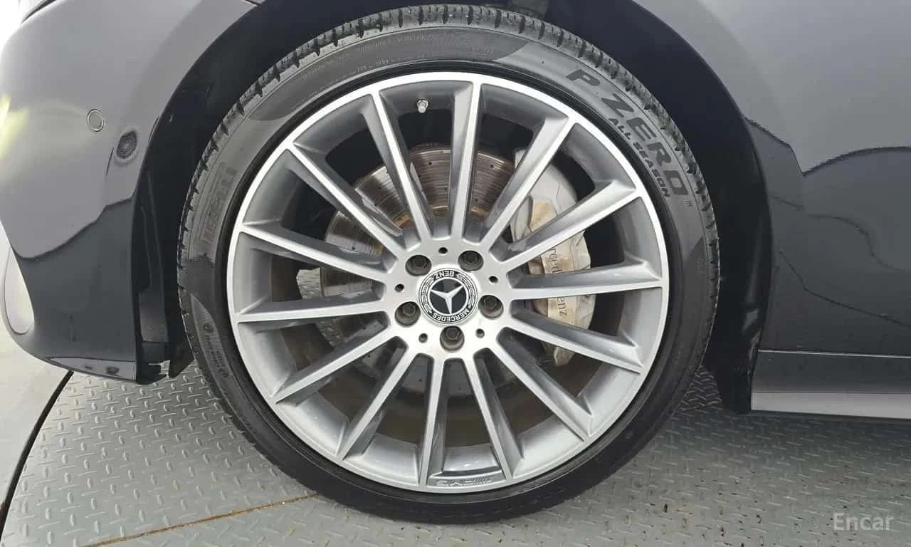Mercedes-Benz E 400 E400 4MATIC Coupe, снимка 5 - Автомобили и джипове - 55833077