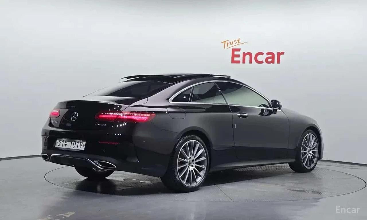 Mercedes-Benz E 400 E400 4MATIC Coupe, снимка 2 - Автомобили и джипове - 55833077