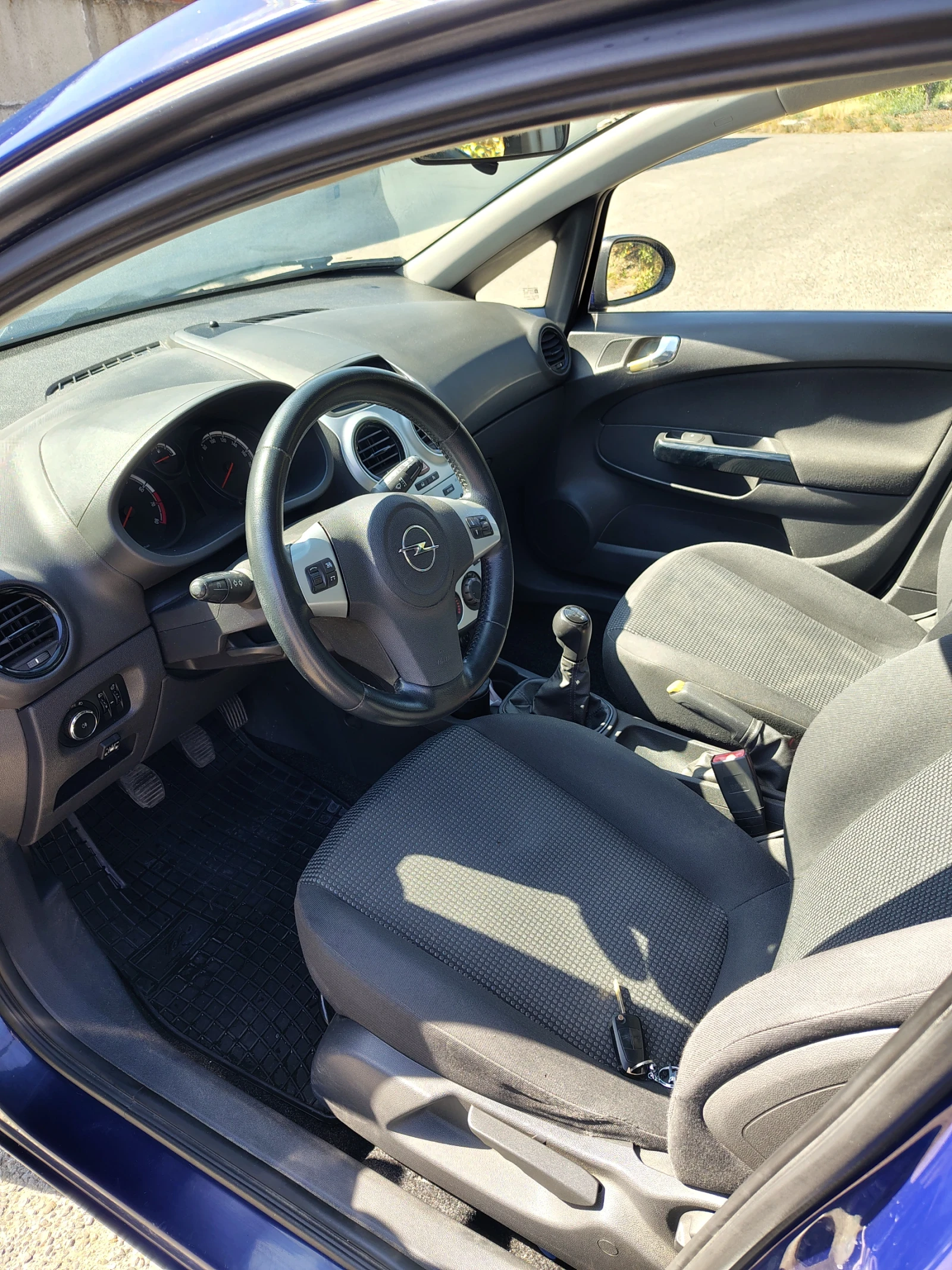 Opel Corsa D, снимка 5 - Автомобили и джипове - 55863156