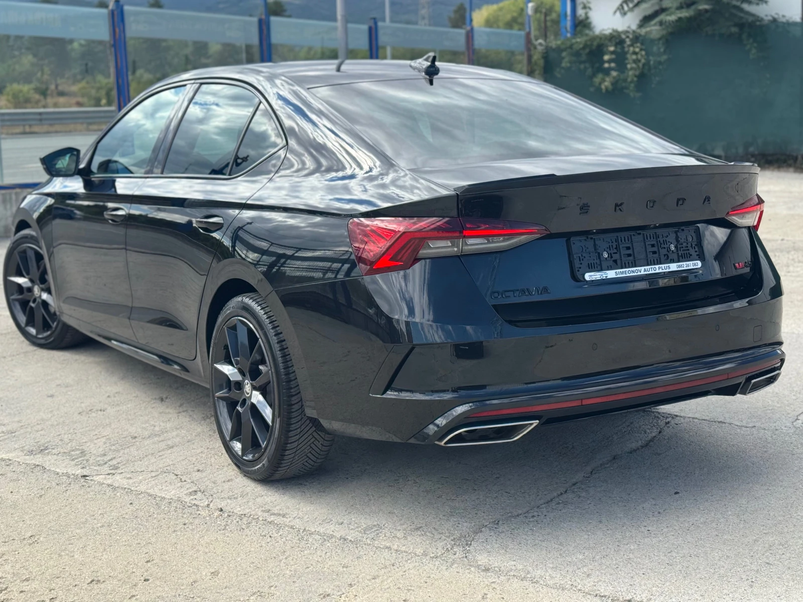 Skoda Octavia VRS 2.0d/DSG MAXTON ACC-Plus КАМЕРА WAZE CRYSTAL, снимка 6 - Автомобили и джипове - 56210639