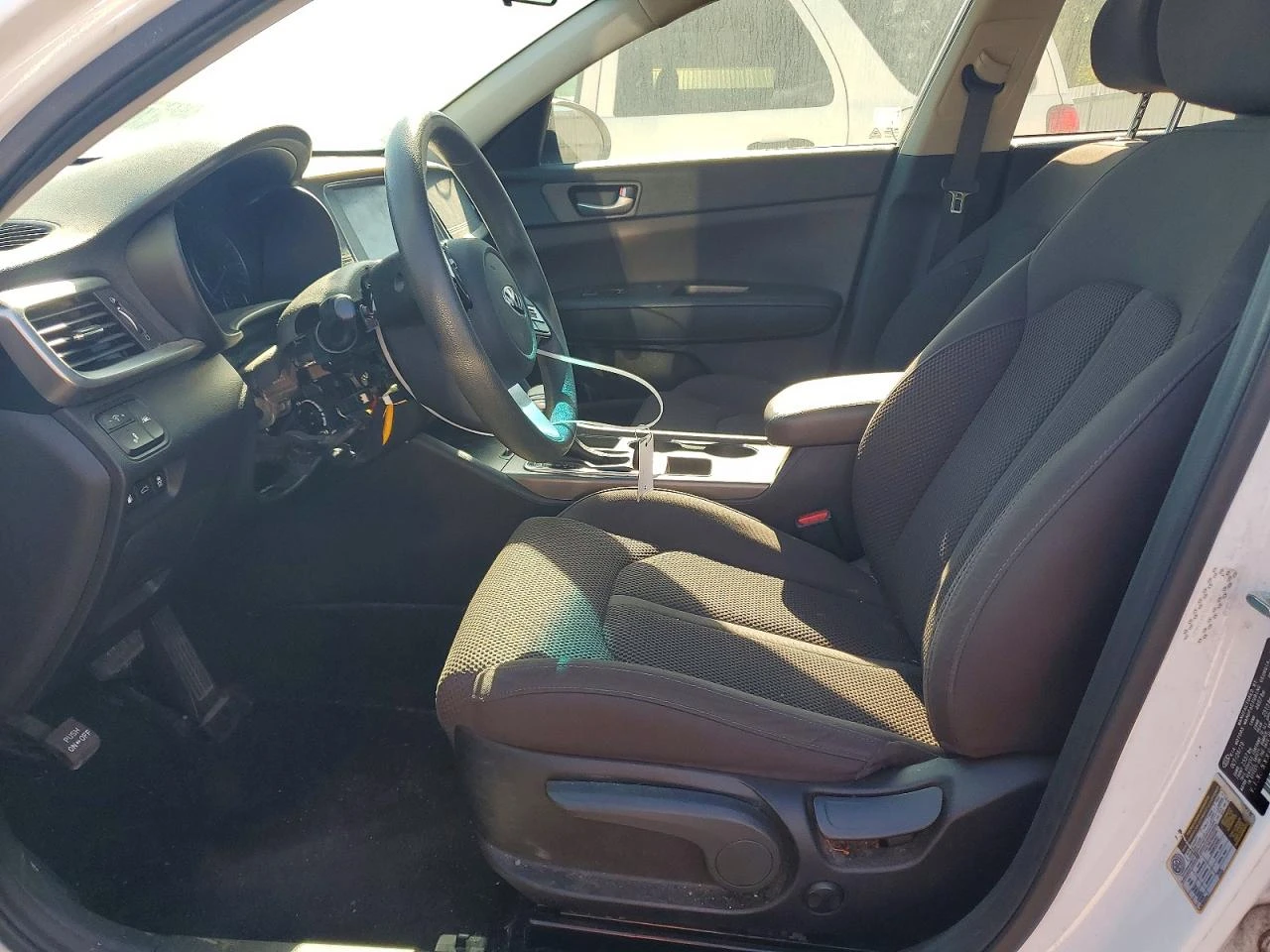 Kia Optima 2.4l Lx, снимка 7 - Автомобили и джипове - 56216340