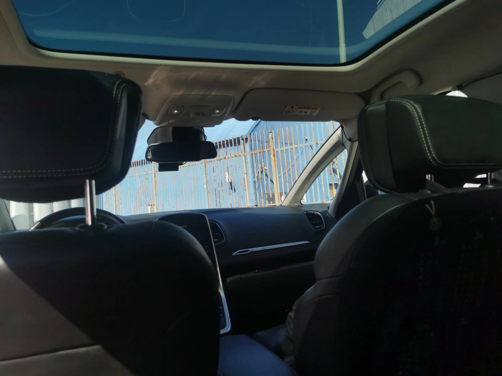 Renault Grand scenic Initiale Paris TCe 160, снимка 5 - Автомобили и джипове - 56348995