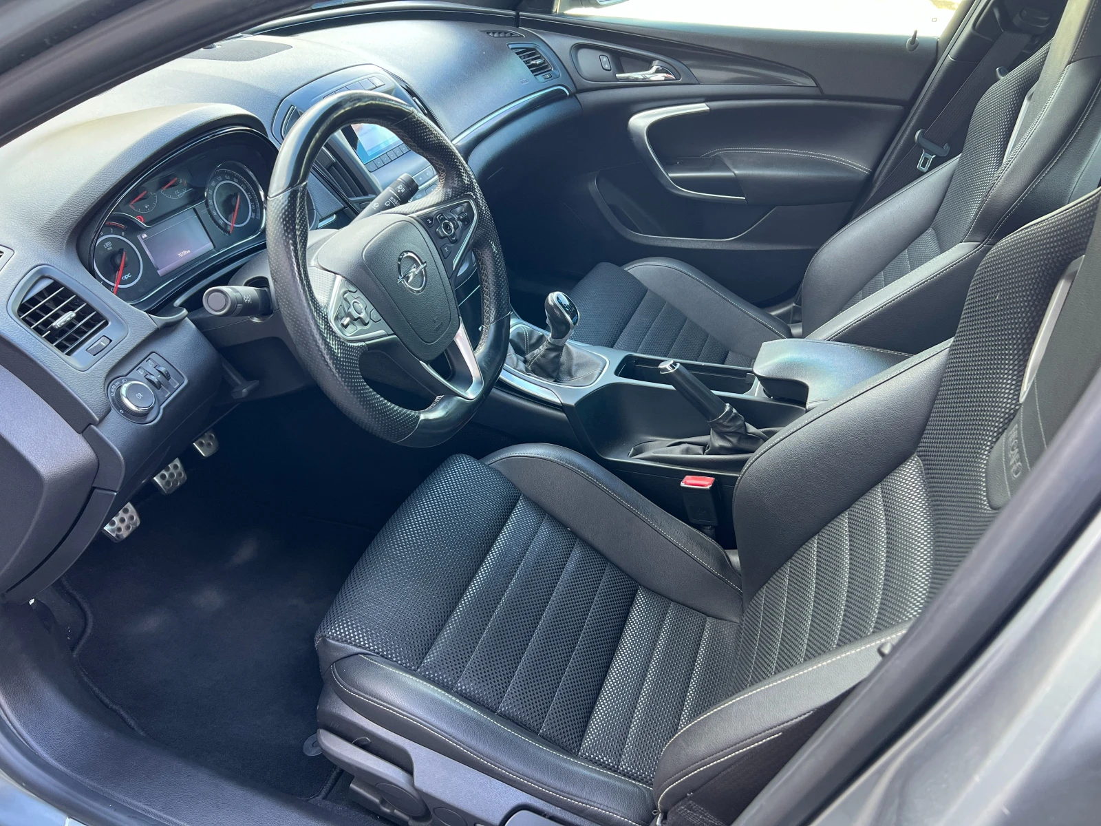 Opel Insignia OPC, снимка 11 - Автомобили и джипове - 56536394
