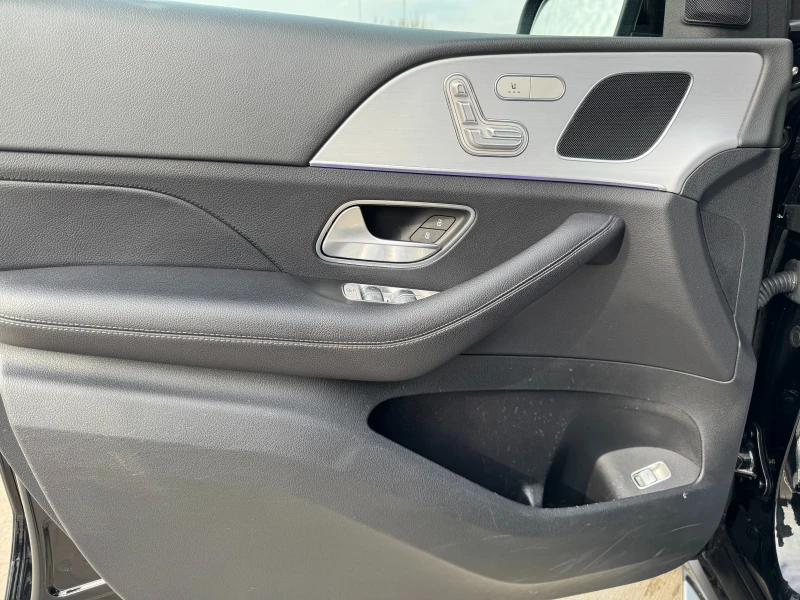 Mercedes-Benz GLS 350 d / 7-местен, снимка 12 - Автомобили и джипове - 48395503