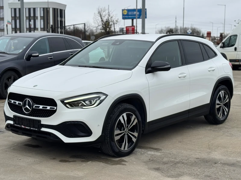 Mercedes-Benz GLA 200 FULL LED / DISTRONIC / КАМЕРА / SHADOW LINE, снимка 2 - Автомобили и джипове - 52133168