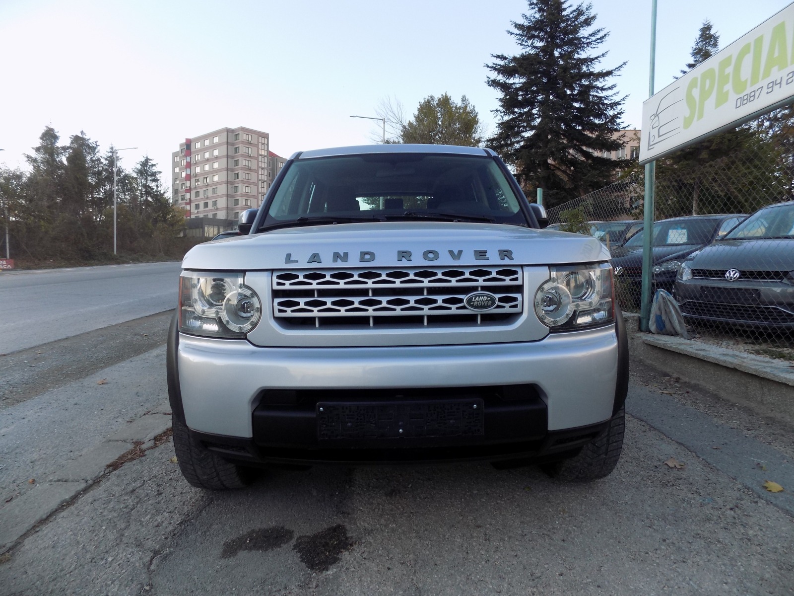 Land Rover Discovery 3,0 D - изображение 1
