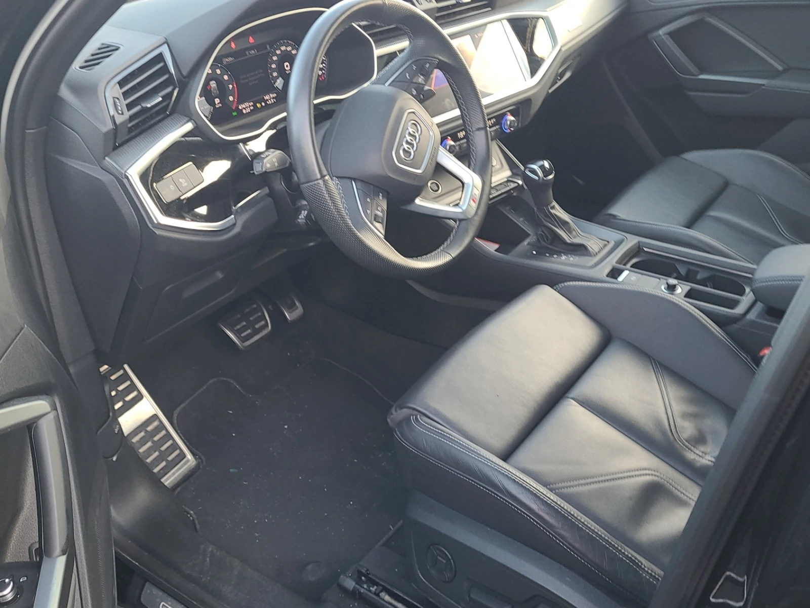 Audi Q3 * CARFAX * БЕЗ ПЪРВОНАЧАЛНА ВНОСКА - изображение 5