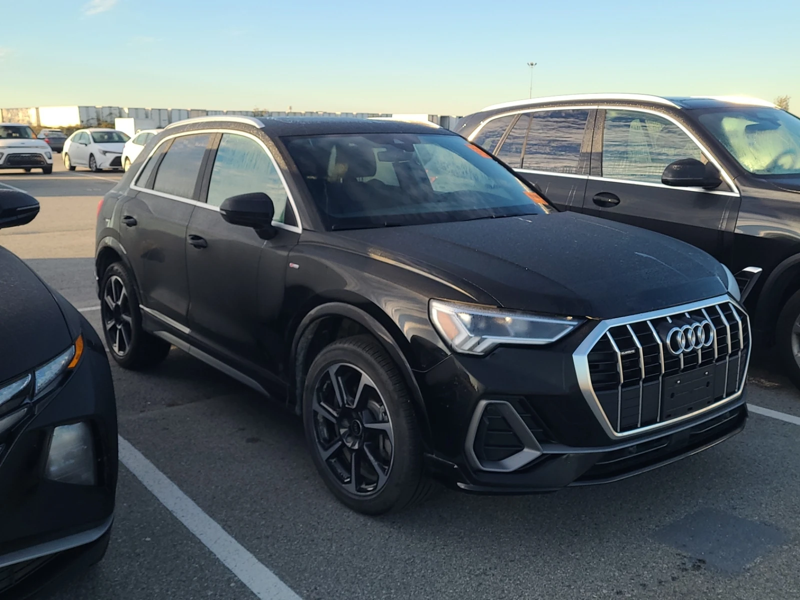 Audi Q3 * CARFAX * БЕЗ ПЪРВОНАЧАЛНА ВНОСКА - изображение 2