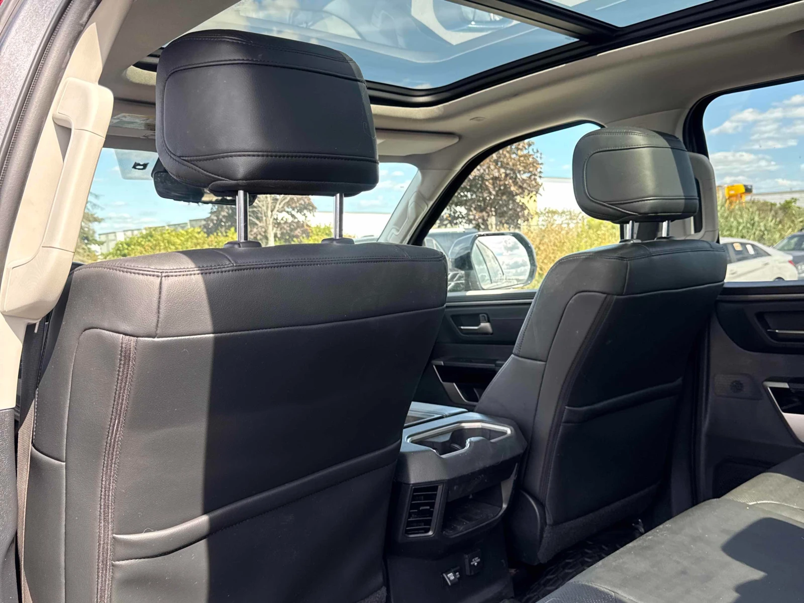 Toyota Tundra Limited * * CARFAX * *   * *  | Mobile.bg   13