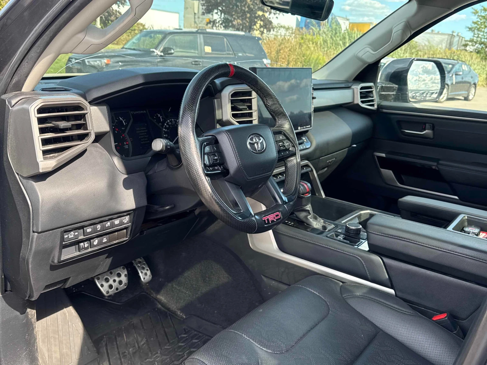 Toyota Tundra Limited * * CARFAX * *   * *  | Mobile.bg   7