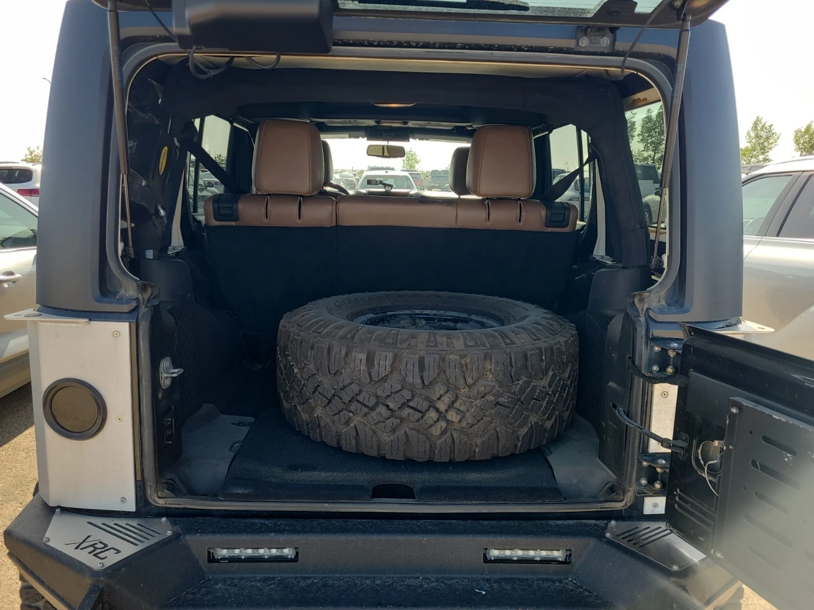 Jeep Wrangler RUBICON/NAVI/ЛЕБЕДКА/КОЖА, снимка 13 - Автомобили и джипове - 53767162