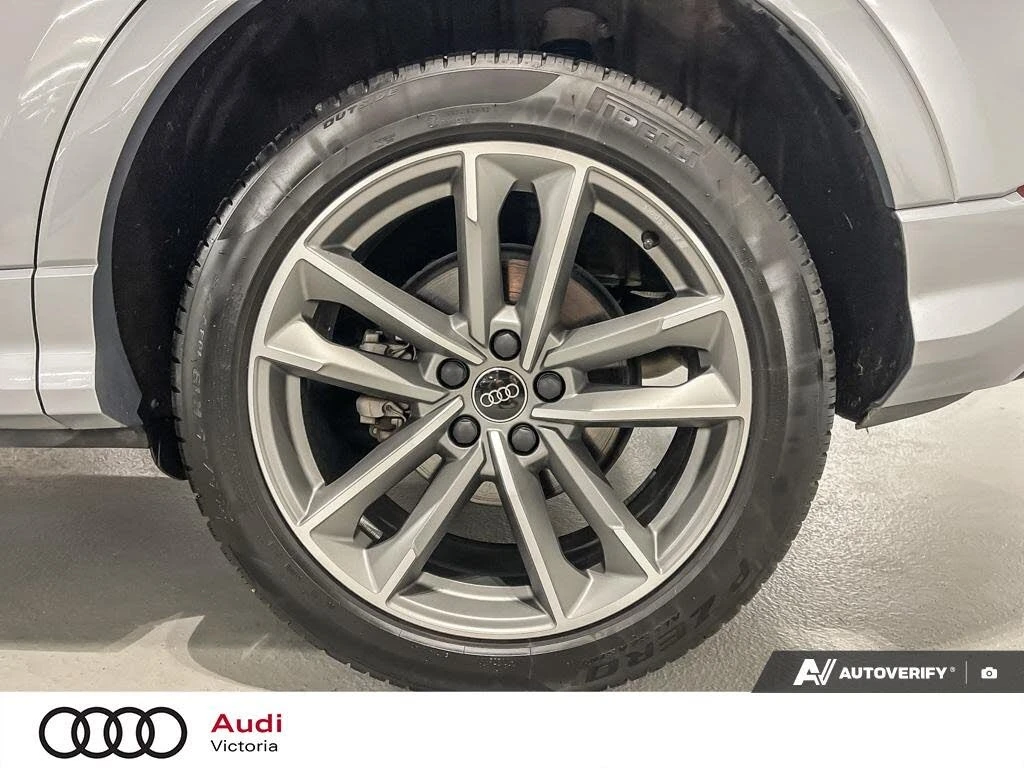 Audi Q3 40tfsi * Komfort * 17, 639км* АвтоКредит* ЦЕНА ДО , снимка 6 - Автомобили и джипове - 54129128
