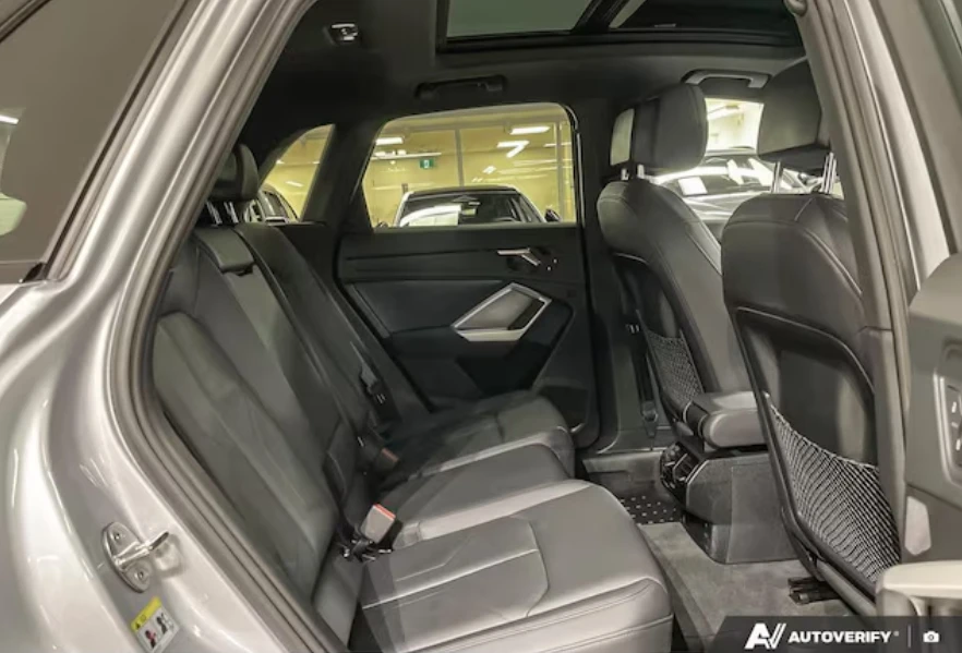 Audi Q3 40tfsi * Komfort * 17, 639км* АвтоКредит* ЦЕНА ДО , снимка 11 - Автомобили и джипове - 54129128