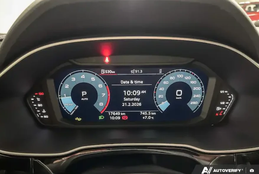 Audi Q3 40tfsi * Komfort * 17, 639км* АвтоКредит* ЦЕНА ДО , снимка 8 - Автомобили и джипове - 54129128