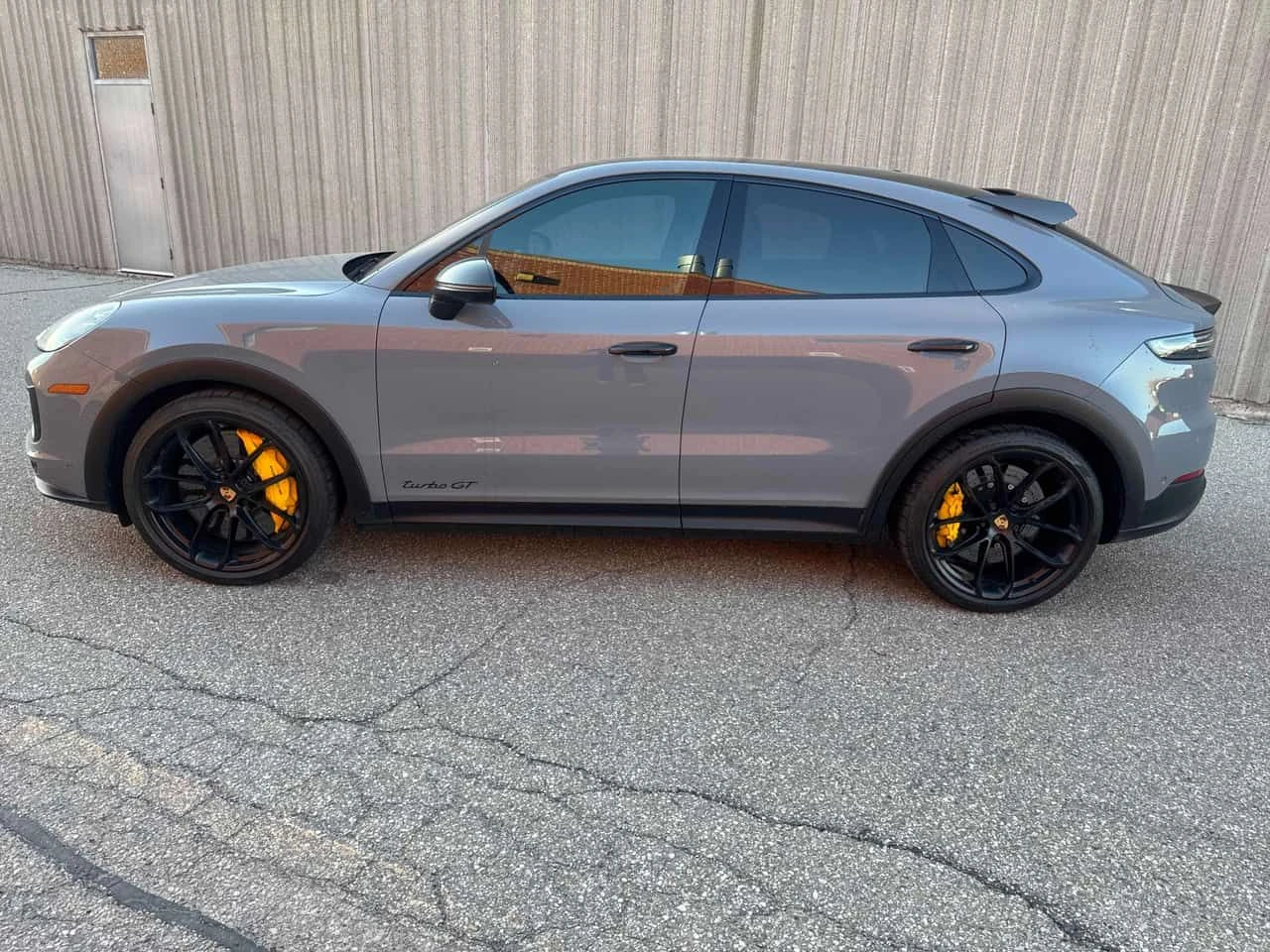 Porsche Cayenne * Turbo GT * CARFAX * DIS * 360 * ALCANTARA, снимка 2 - Автомобили и джипове - 54288762