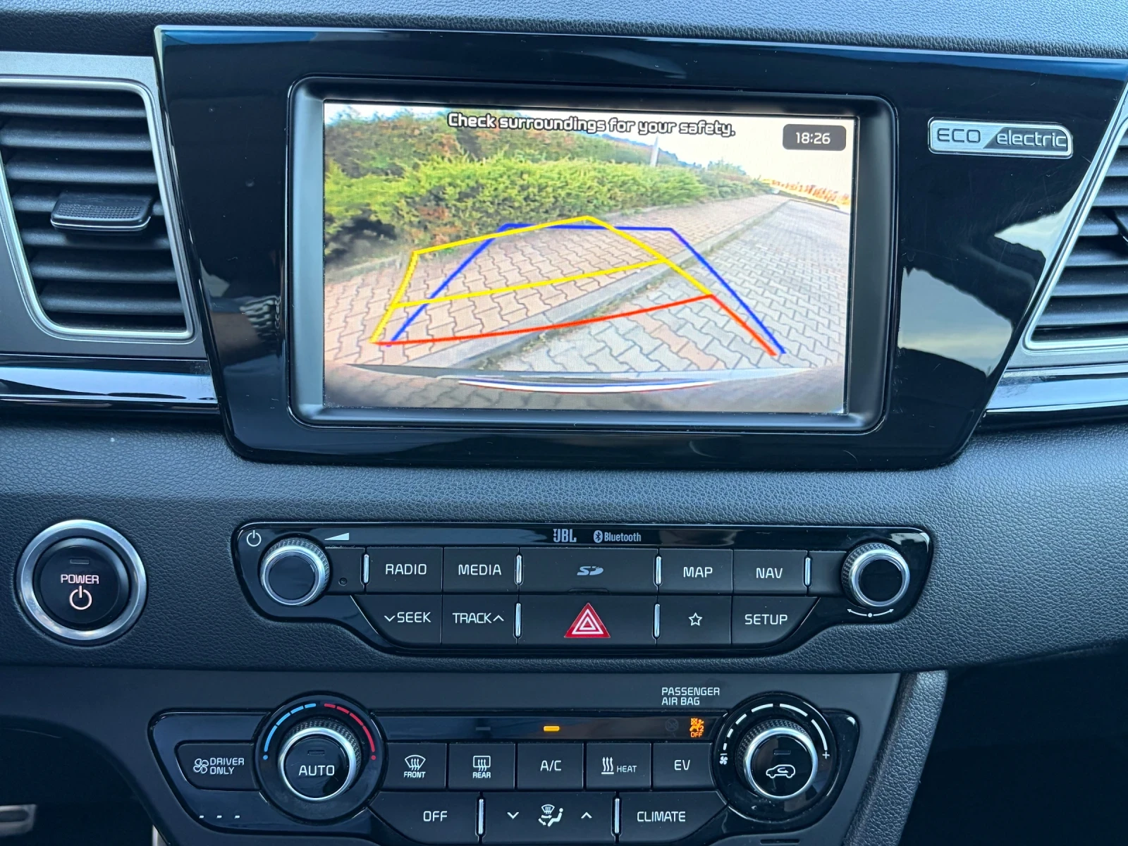 Kia Niro 99%SOH!!! FACELIFT!!! 64kw 204kc FUL!!!, снимка 8 - Автомобили и джипове - 54306080