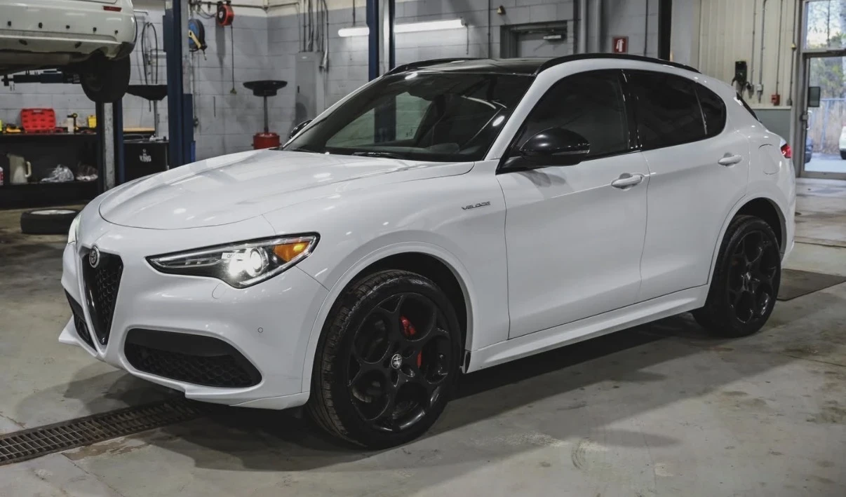 Alfa Romeo Stelvio VELOCE / 2.0T / 2022 / 32166KM / CARFAX /