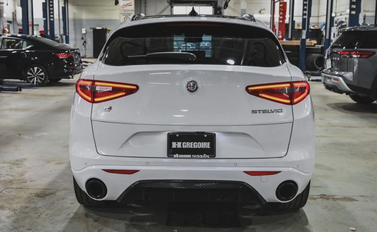 Alfa Romeo Stelvio VELOCE / 2.0T / 2022 / 32166KM / CARFAX /, снимка 5 - Автомобили и джипове - 54459819