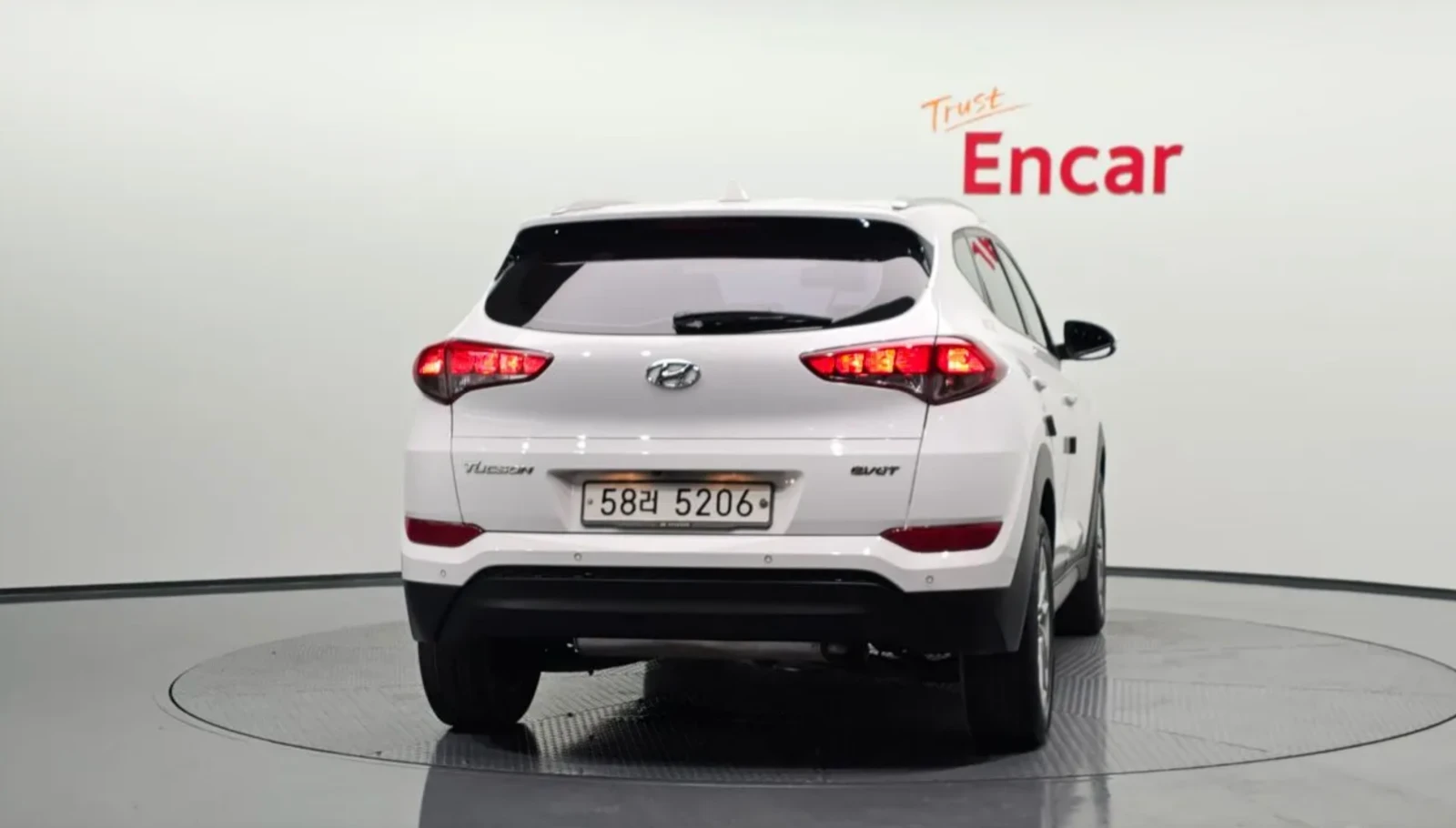 Hyundai Tucson Кожа* Подрев на волан* Крайна цена* , снимка 3 - Автомобили и джипове - 54749840