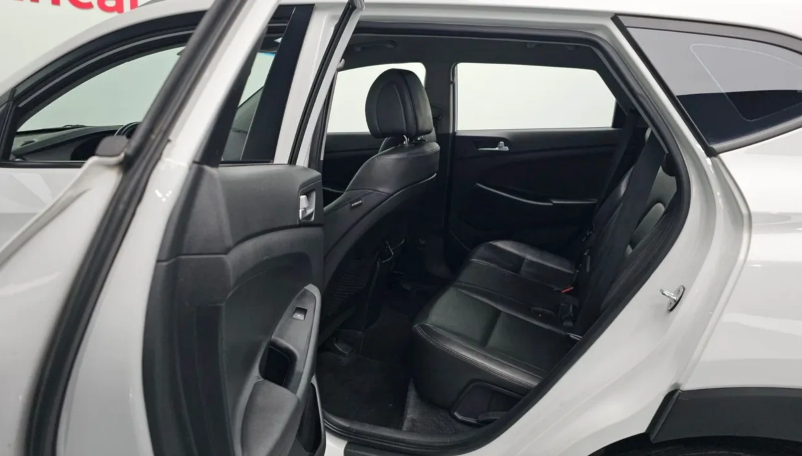 Hyundai Tucson Кожа* Подрев на волан* Крайна цена* , снимка 13 - Автомобили и джипове - 54749840